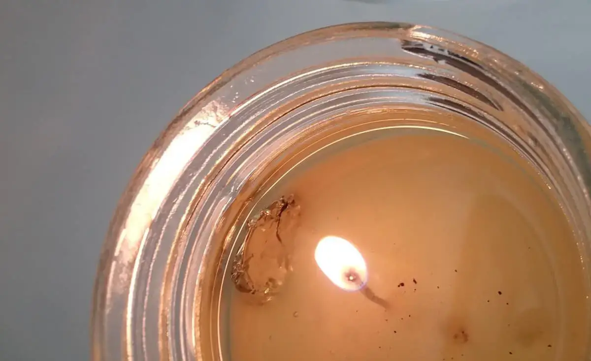 7 Unique Options for Candles With Jewelry Hidden Inside